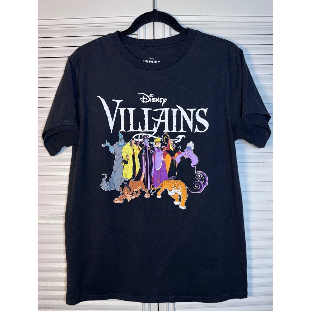 Disney Villains Graphic Tee Size‎ L